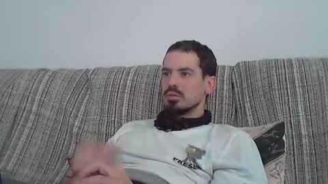 Snapshot of longnight5 chatting on 31, 1, 2025 Alejandro Rulitos Twitter longnight55 Intagram 5longnight5 online show from 31, 1, 2025