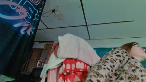 Londoncashmere69  online show from 15, 2, 2025