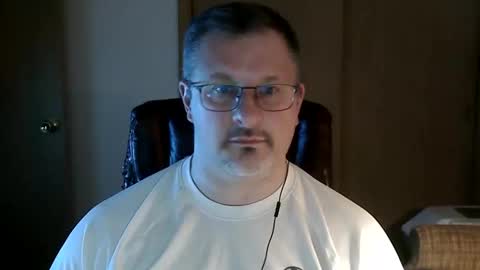 Snapshot of lookin75 chatting on 15, 3, 2026 lookin75 online show from 15, 3, 2026