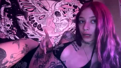 lookingforlona online show from 15, 9, 2025