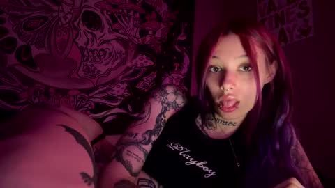 lookingforlona online show from 23, 9, 2025