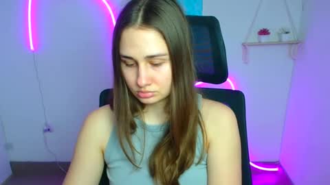 Lora online show from 9, 3, 2026