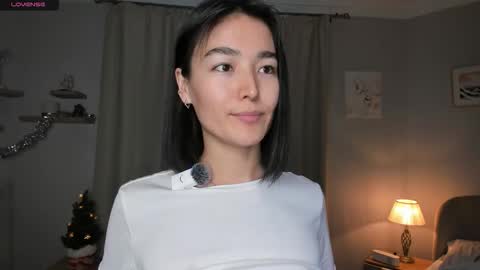 Lora control 2 min for every new Fan Club subscriber online show from 18, 12, 2025