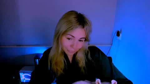 Lora online show from 12, 5, 2026