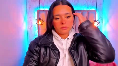 lorem_adams online show from 18, 2, 2025