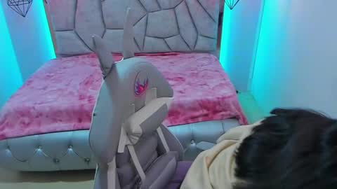 lorem_adams online show from 21, 2, 2025