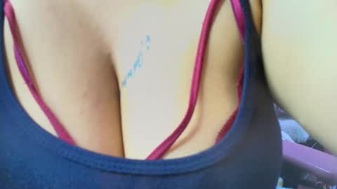 Snapshot of loren_44tits chatting on 21, 2, 2025 Loren online show from 21, 2, 2025