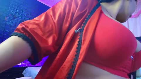 Snapshot of loren_44tits chatting on 23, 2, 2025 Loren online show from 23, 2, 2025
