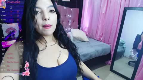 Snapshot of loren_44tits chatting on 20, 9, 2025 Loren online show from 20, 9, 2025
