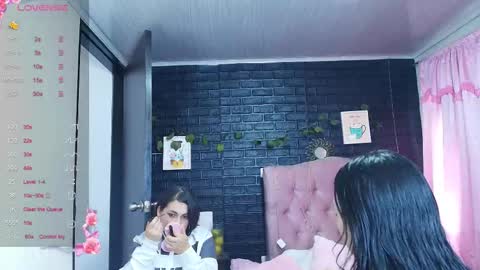 Snapshot of loren_44tits chatting on 22, 9, 2025 Loren online show from 22, 9, 2025