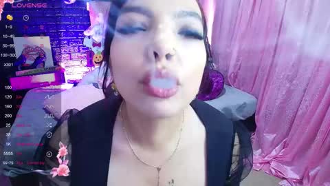 Snapshot of loren_44tits chatting on 17, 10, 2025 Loren online show from 17, 10, 2025
