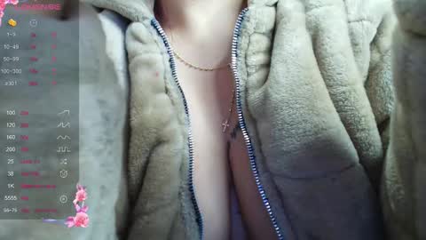 Snapshot of loren_44tits chatting on 21, 10, 2025 Loren online show from 21, 10, 2025