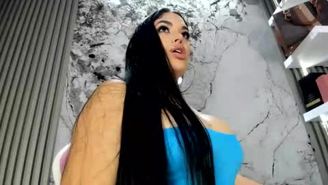 Doll Queen online show from 4, 2, 2026