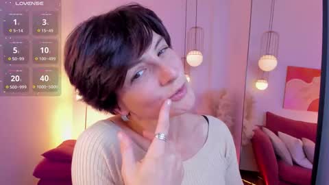 Loren online show from 7, 10, 2025