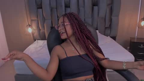 Snapshot of lorena_vieira_ chatting on 2, 3, 2025 Lorena Vieira online show from 2, 3, 2025