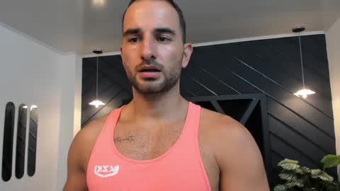 Snapshot of lorenzo_walker_ chatting on 13, 1, 2025 L O R E N Z O Thumbs Up help online show from 13, 1, 2025