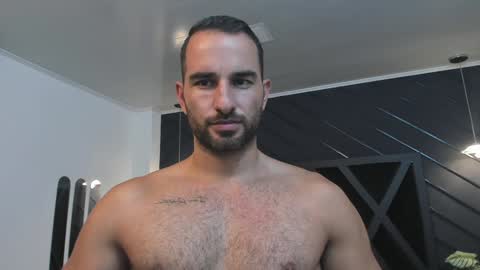Snapshot of lorenzo_walker_ chatting on 17, 1, 2025 L O R E N Z O Thumbs Up help online show from 17, 1, 2025