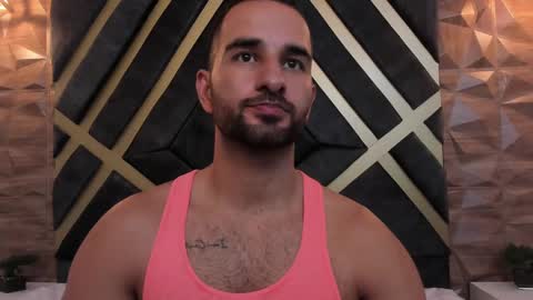 Snapshot of lorenzo_walker_ chatting on 1, 3, 2025 L O R E N Z O Thumbs Up help online show from 1, 3, 2025