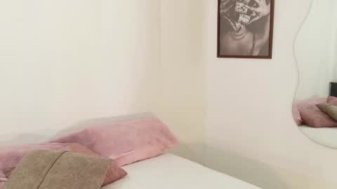 Loretahorny25 online show from 26, 6, 2026
