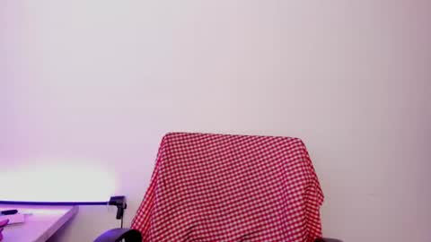 Snapshot of loreth_jw chatting on 2, 7, 2026 Queen Loreth online show from 2, 7, 2026