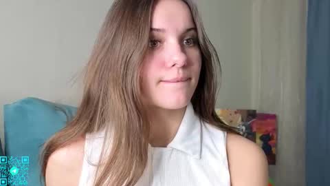 Chloe for Fan BlackHole online show from 3, 11, 2025