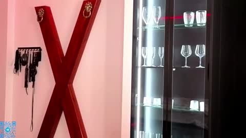 Chloe for Fan BlackHole online show from 13, 12, 2025