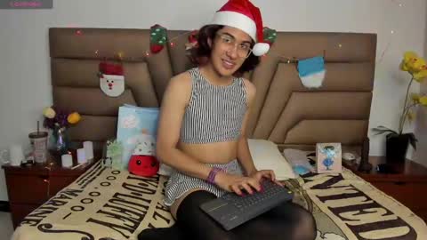 LorettMatthew online show from 27, 12, 2024