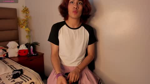 LorettMatthew online show from 29, 12, 2024