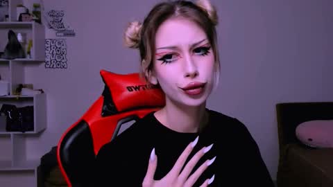 Snapshot of lori_meow chatting on 1, 12, 2025 Lori online show from 1, 12, 2025