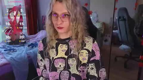Snapshot of lori_myaf chatting on 19, 9, 2025 Lori ----------------------------------- online show from 19, 9, 2025