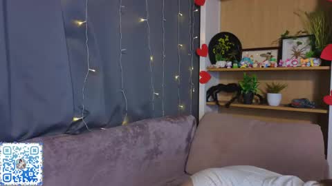Nicole online show from 19, 4, 2026