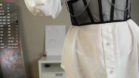 Snapshot of lornaelin chatting on 19, 10, 2025 Dia 700-1630Rose 1900-430UTC1 online show from 19, 10, 2025