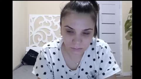 LorraGrey online show from 5, 1, 2025