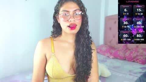 Snapshot of lorraine_rosse chatting on 26, 11, 2025 lorraine online show from 26, 11, 2025