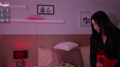 Snapshot of lorraine_williams_ chatting on 19, 7, 2026 lore online show from 19, 7, 2026