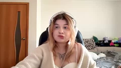 Snapshot of lorrainepurkiss chatting on 10, 6, 2026 Stasha online show from 10, 6, 2026