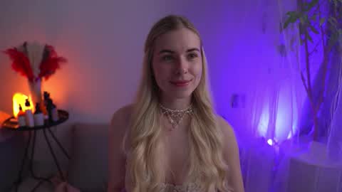 Lorrie online show from 26, 9, 2025