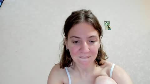Snapshot of lost_moon chatting on 7, 5, 2026 lost_moon online show from 7, 5, 2026