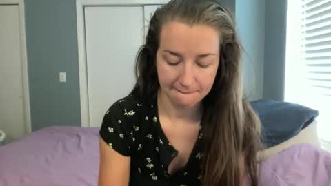 Snapshot of lothlori chatting on 6, 5, 2026 lothlori online show from 6, 5, 2026