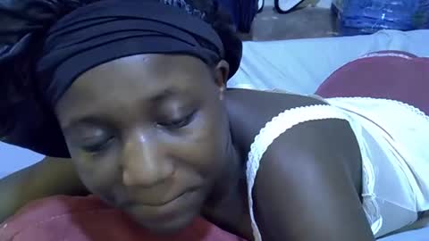 lotty_lavilla online show from 2, 12, 2025