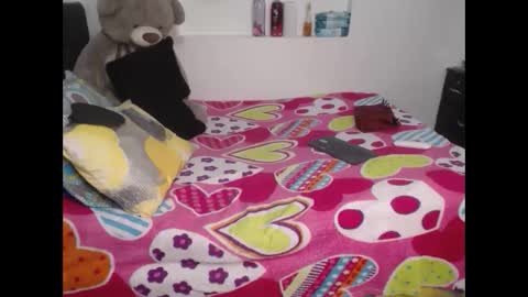 Snapshot of lou_anna02 chatting on 24, 9, 2025 lou_anna02 online show from 24, 9, 2025