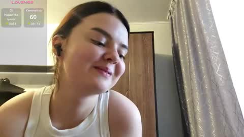 Snapshot of loudeguise chatting on 23, 6, 2026 Esma online show from 23, 6, 2026