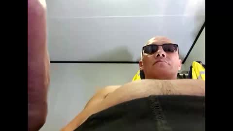 louiexctasy online show from 25, 4, 2026