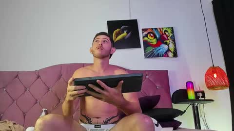 Snapshot of louis_bcasta1 chatting on 24, 2, 2025 OF louis bcasta1 online show from 24, 2, 2025