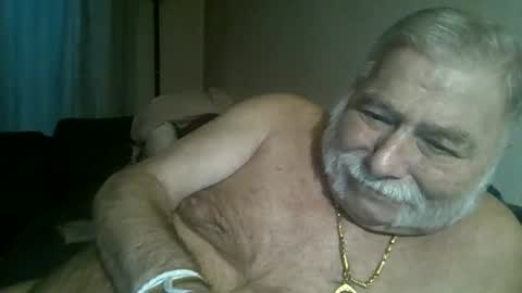 Snapshot of louis_chokdee chatting on 11, 9, 2025 louis_chokdee online show from 11, 9, 2025