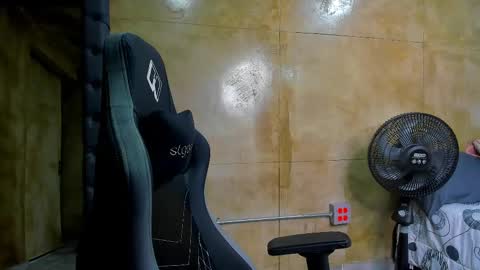 Louis online show from 11, 3, 2025