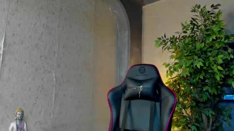 Louis online show from 27, 9, 2025