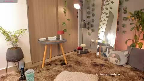 Louis Valdz online show from 10, 4, 2026