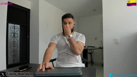 Snapshot of louis_marley_ chatting on 5, 12, 2024 louis_marley_ online show from 5, 12, 2024
