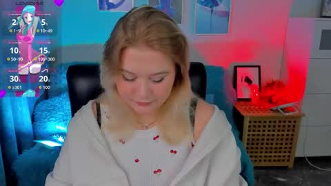Snapshot of louisemous chatting on 24, 11, 2025 Loise online show from 24, 11, 2025